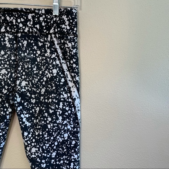 Fabletics Splatter Print Capri Crop Leggings - Picture 10 of 16